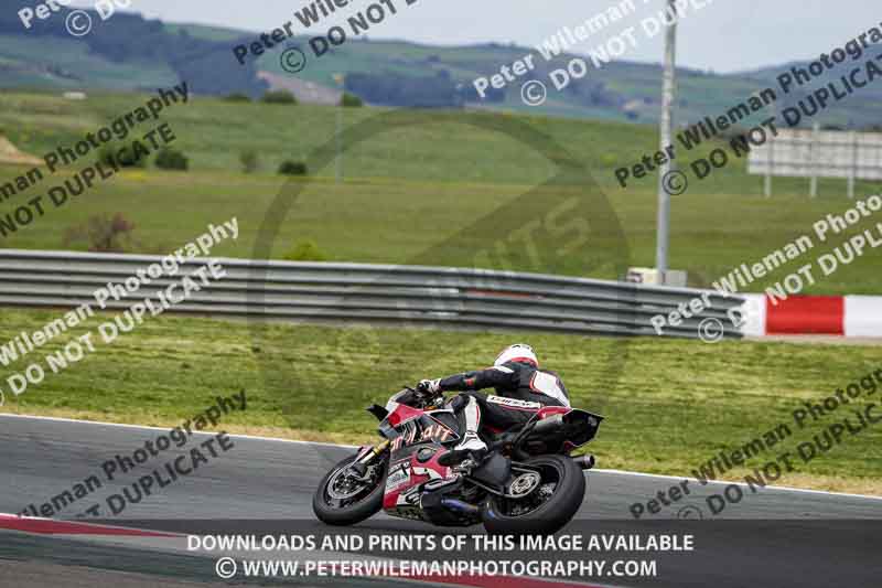 cadwell no limits trackday;cadwell park;cadwell park photographs;cadwell trackday photographs;enduro digital images;event digital images;eventdigitalimages;navarra;no limits trackdays;peter wileman photography;racing digital images;trackday digital images;trackday photos